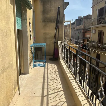 Adamo *